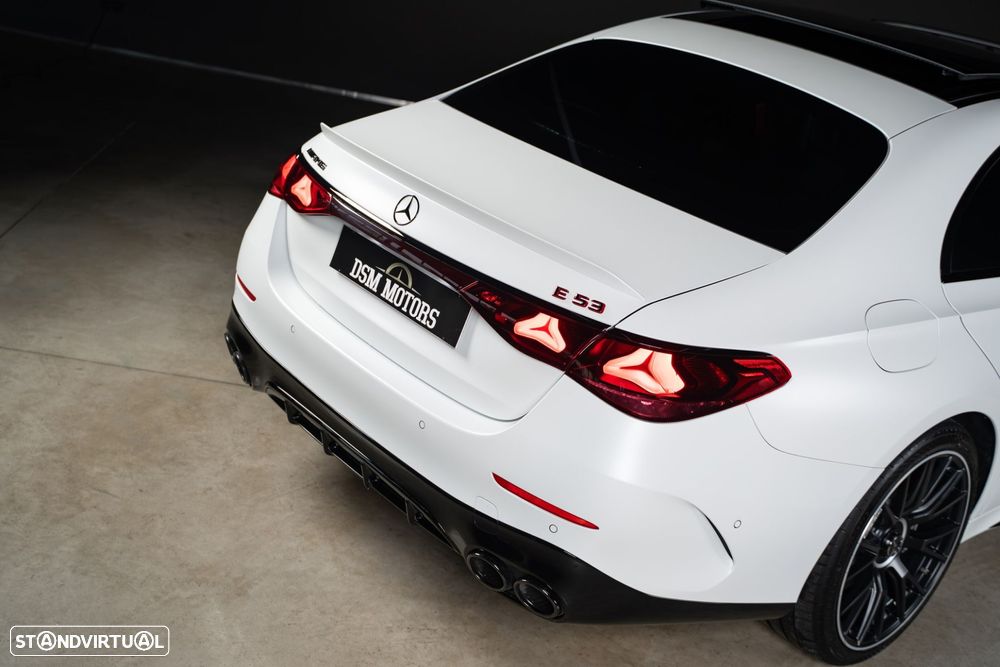 Mercedes-Benz E 53 AMG HYBRID 4Matic+ SpeedshiftFT TCT 9G - 14