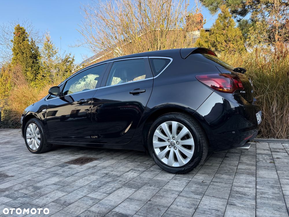 Opel Astra 1.4 T Cosmo - 2