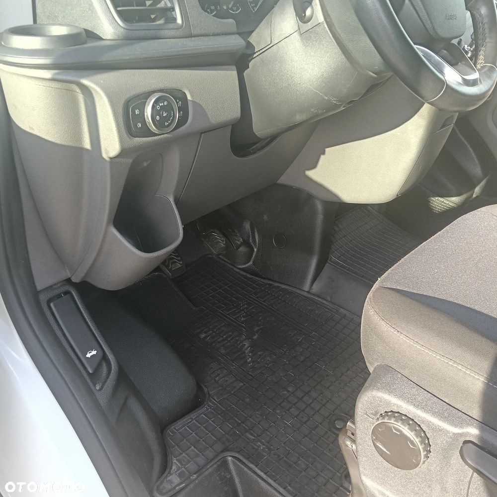 Ford Transit Custom Kombi-Van 340 L2H1 Trend - 29