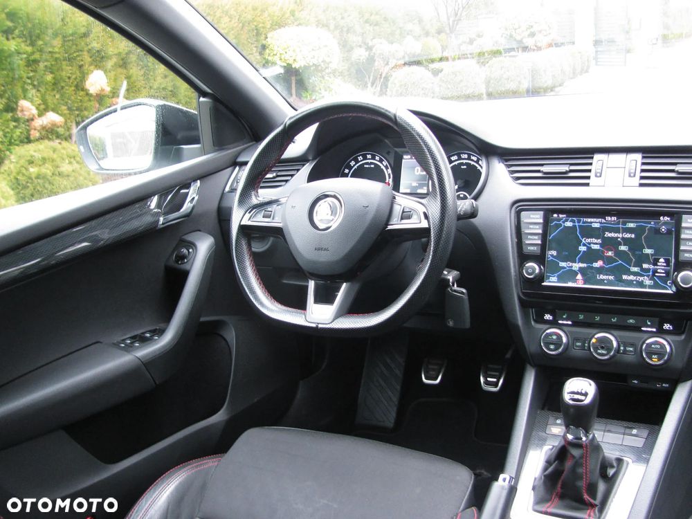 Skoda Octavia 2.0 TDI (Green tec) RS - 25