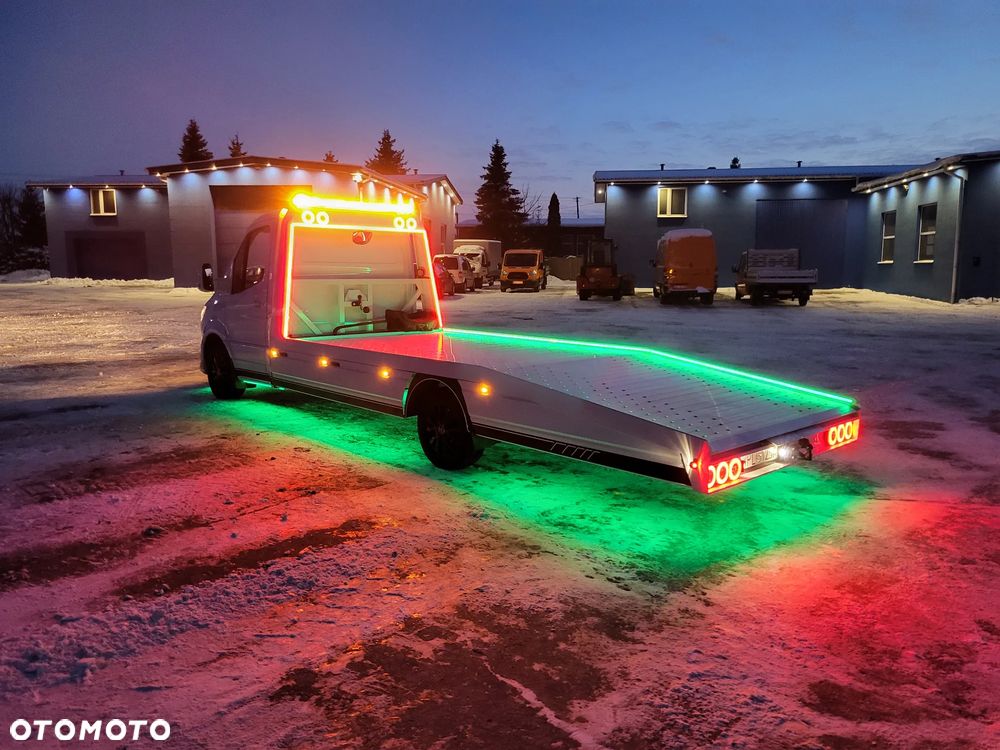 Mercedes-Benz Sprinter 317 Autolaweta najazd alu Hak 3500kg - 3