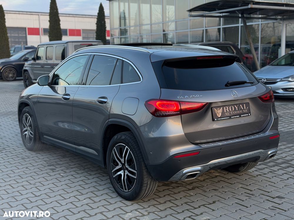 Mercedes-Benz GLA 250 e 8G-DCT Style - 3