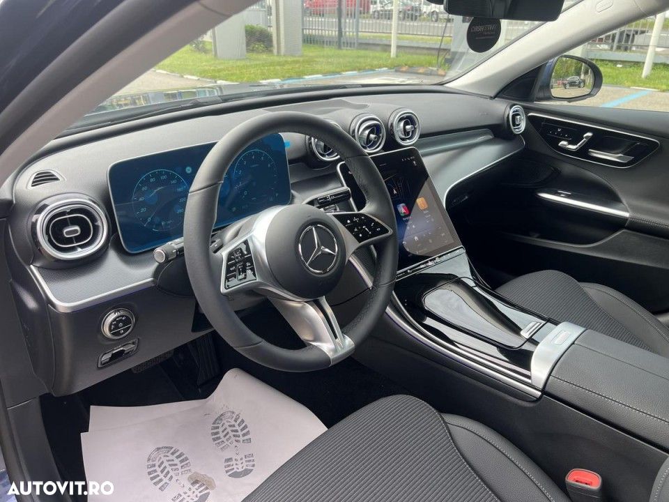 Mercedes-Benz C - 9