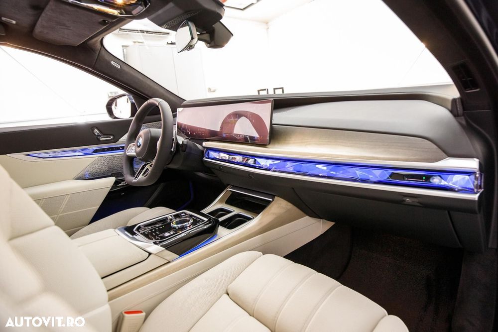 BMW Seria 7 - 25