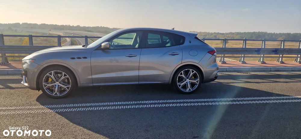 Maserati Levante GTS Q4 - 4