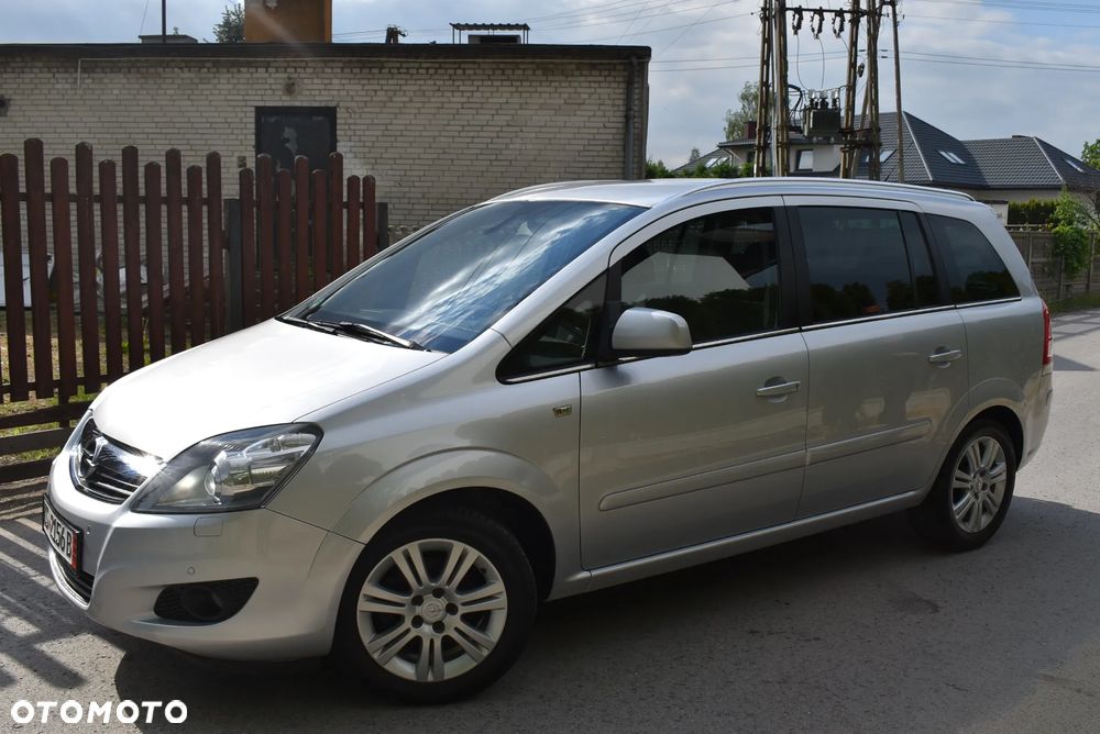 Opel Zafira 1.8 Cosmo - 5