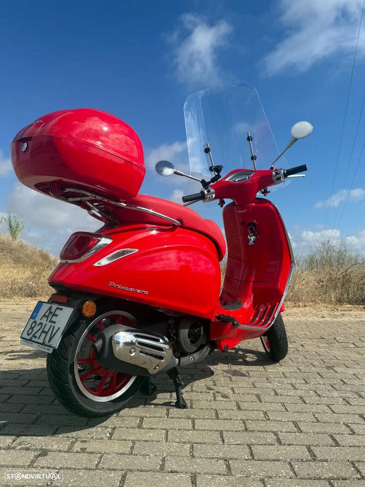 Vespa Primavera ABS Product Red - 4
