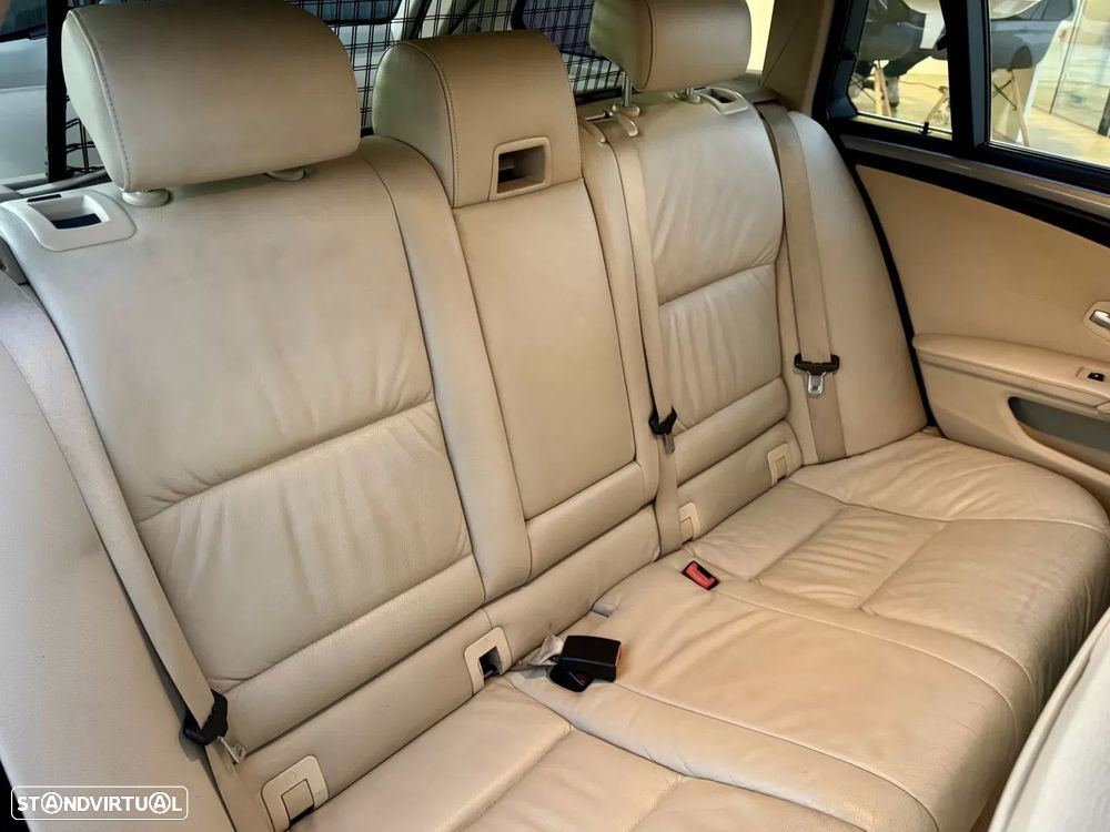 BMW 520 dA Executive - 21