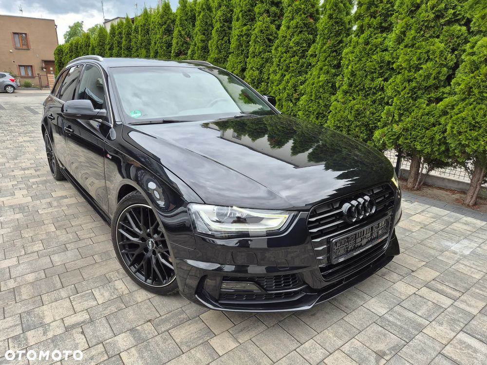 Audi A4 Avant 2.0 TDI DPF clean diesel multitronic S line Sportpaket - 12