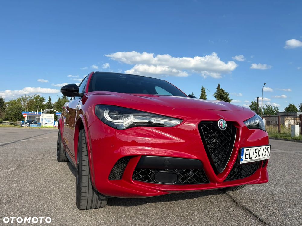 Alfa Romeo Stelvio - 10