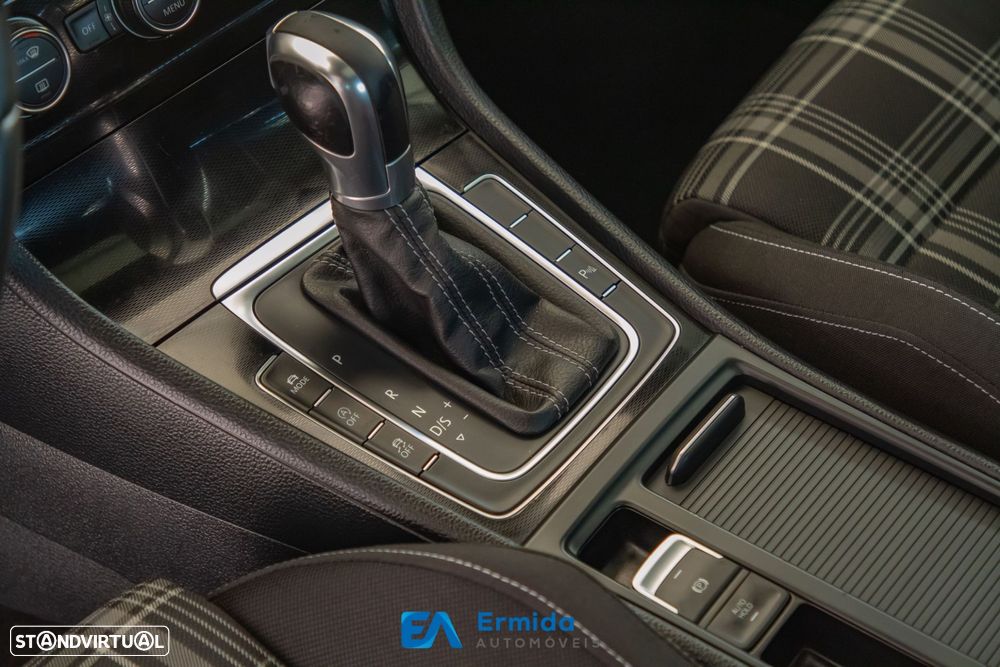 VW Golf 2.0 TDI GTD DSG - 31