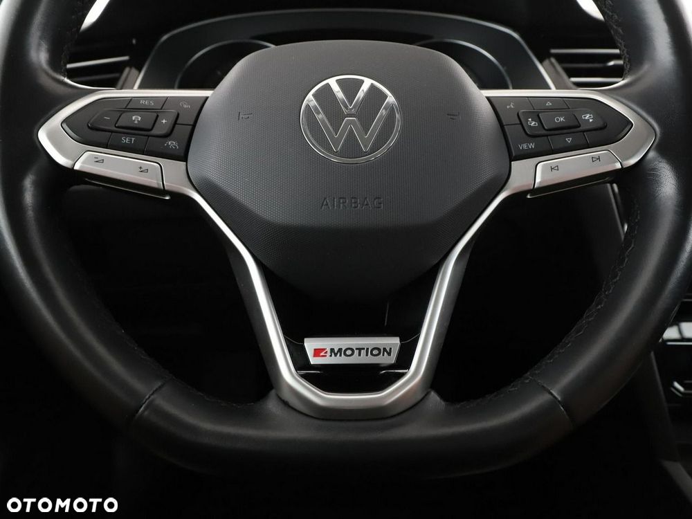 Volkswagen Passat Variant 2.0 TDI SCR DSG 4Motion Business - 22