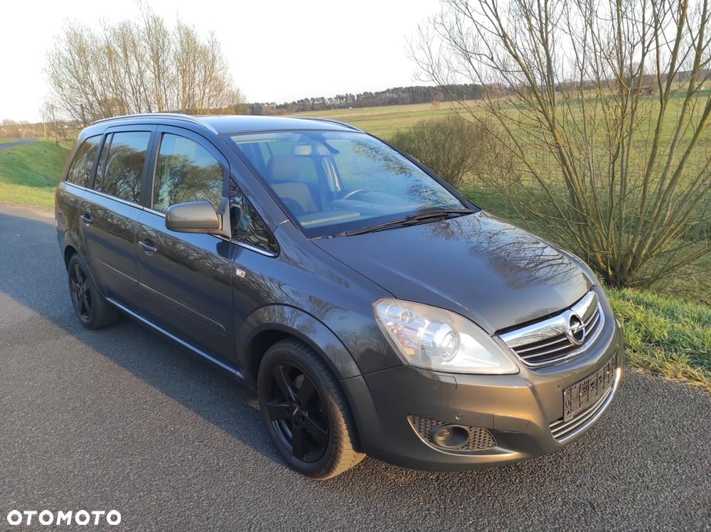 Opel Zafira 1.8 Cosmo - 3