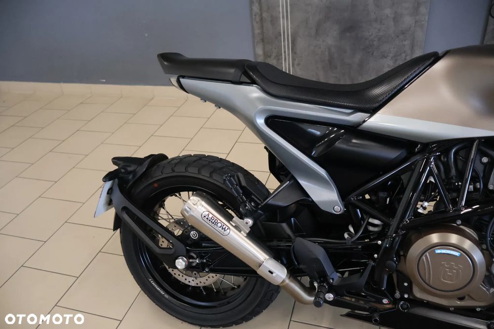 Husqvarna Svartpilen - 14
