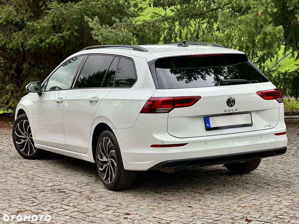 Volkswagen Golf 1.5 eTSI Life DSG - 4
