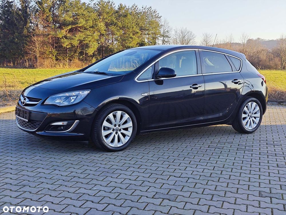 Opel Astra 1.4 Turbo Cosmo - 2
