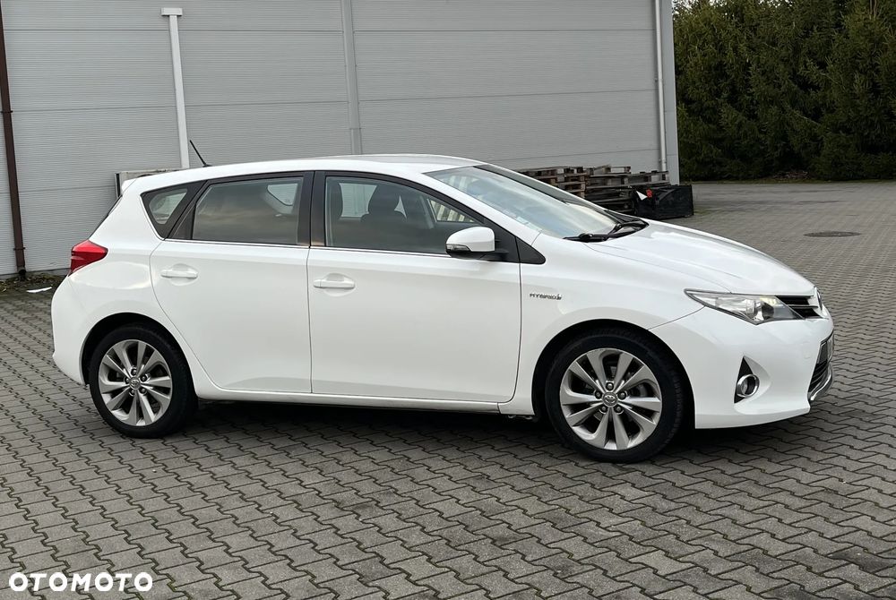 Toyota Auris - 11