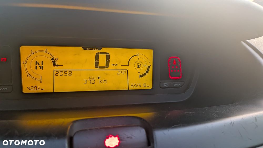 Citroën C4 Grand Picasso 1.6 HDi SX - 9