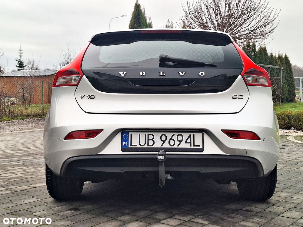 Volvo V40 ver-d2-kinetic - 6