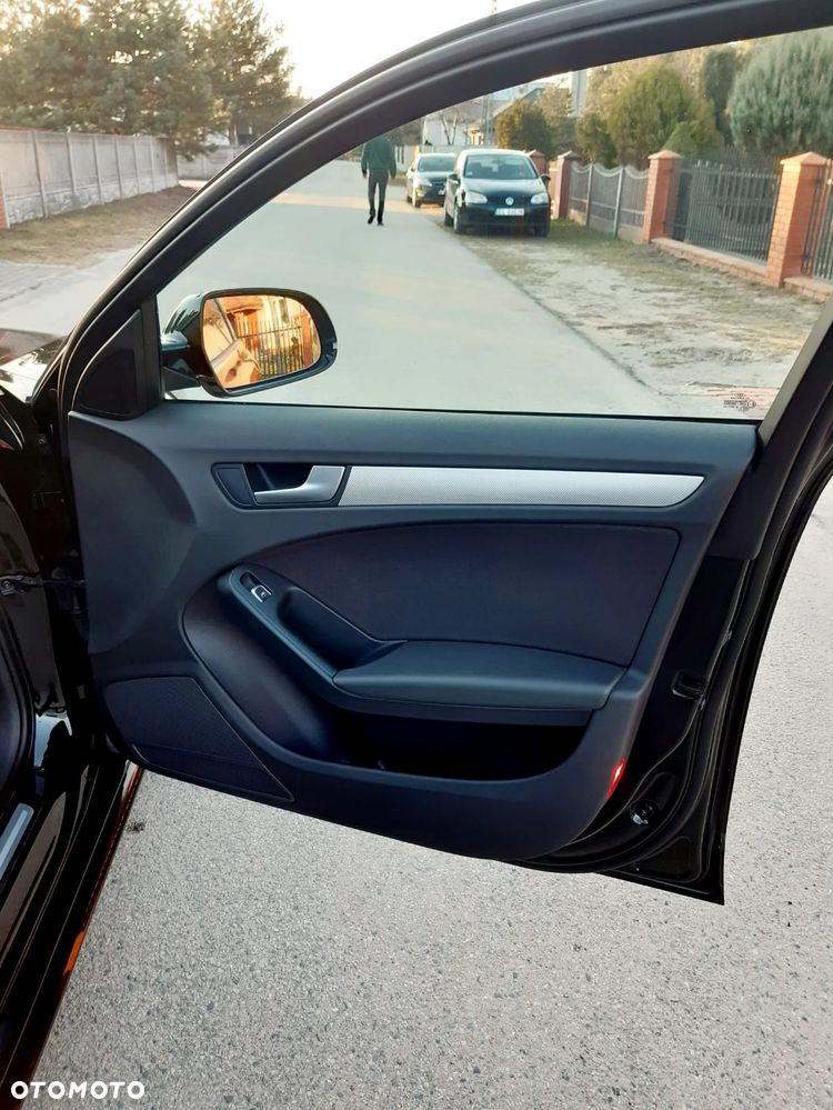 Audi A4 Limousine - 20