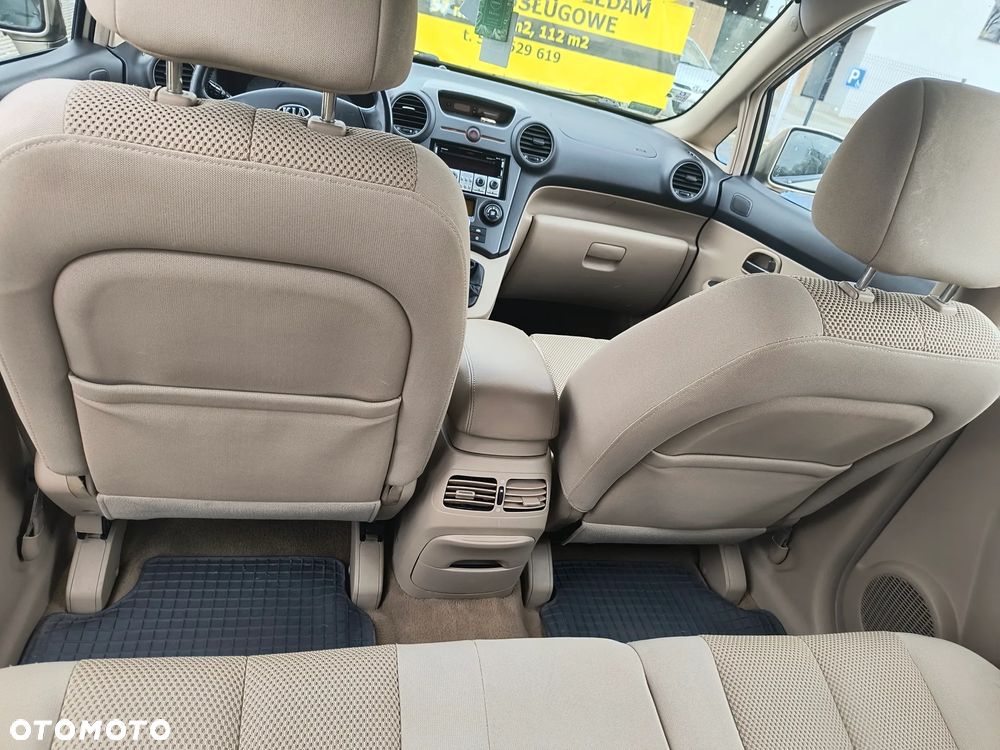 Kia Carens 2.0 CRDi Voyage - 14