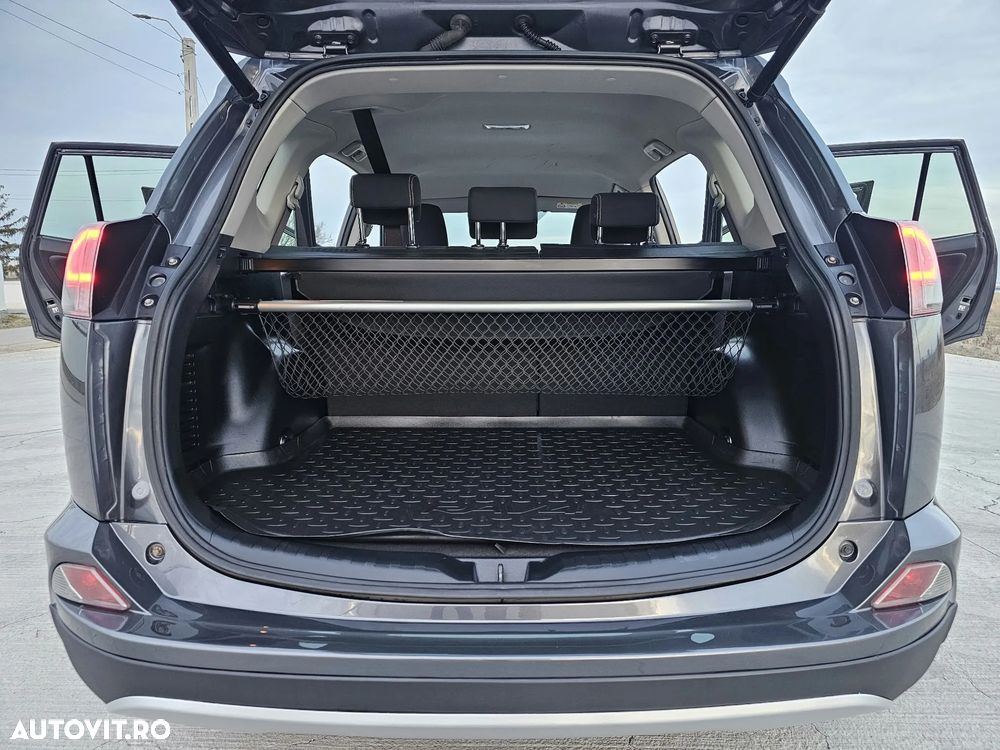 Toyota RAV4 - 15