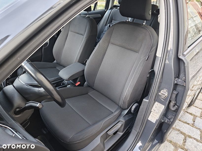 Volkswagen Golf 1.0 TSI Trendline - 11