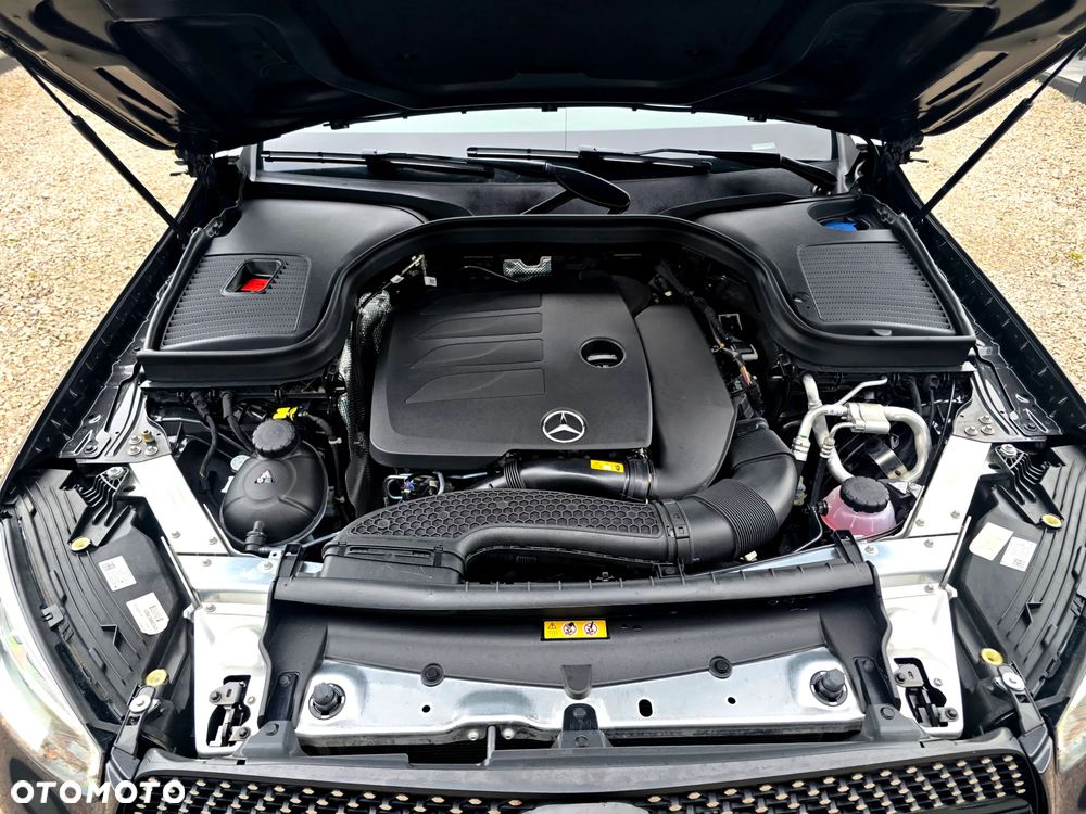 Mercedes-Benz GLC - 24
