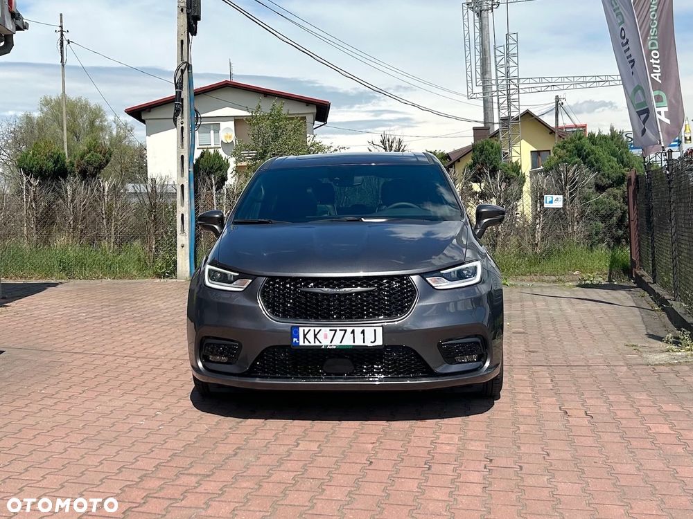 Chrysler Pacifica - 6