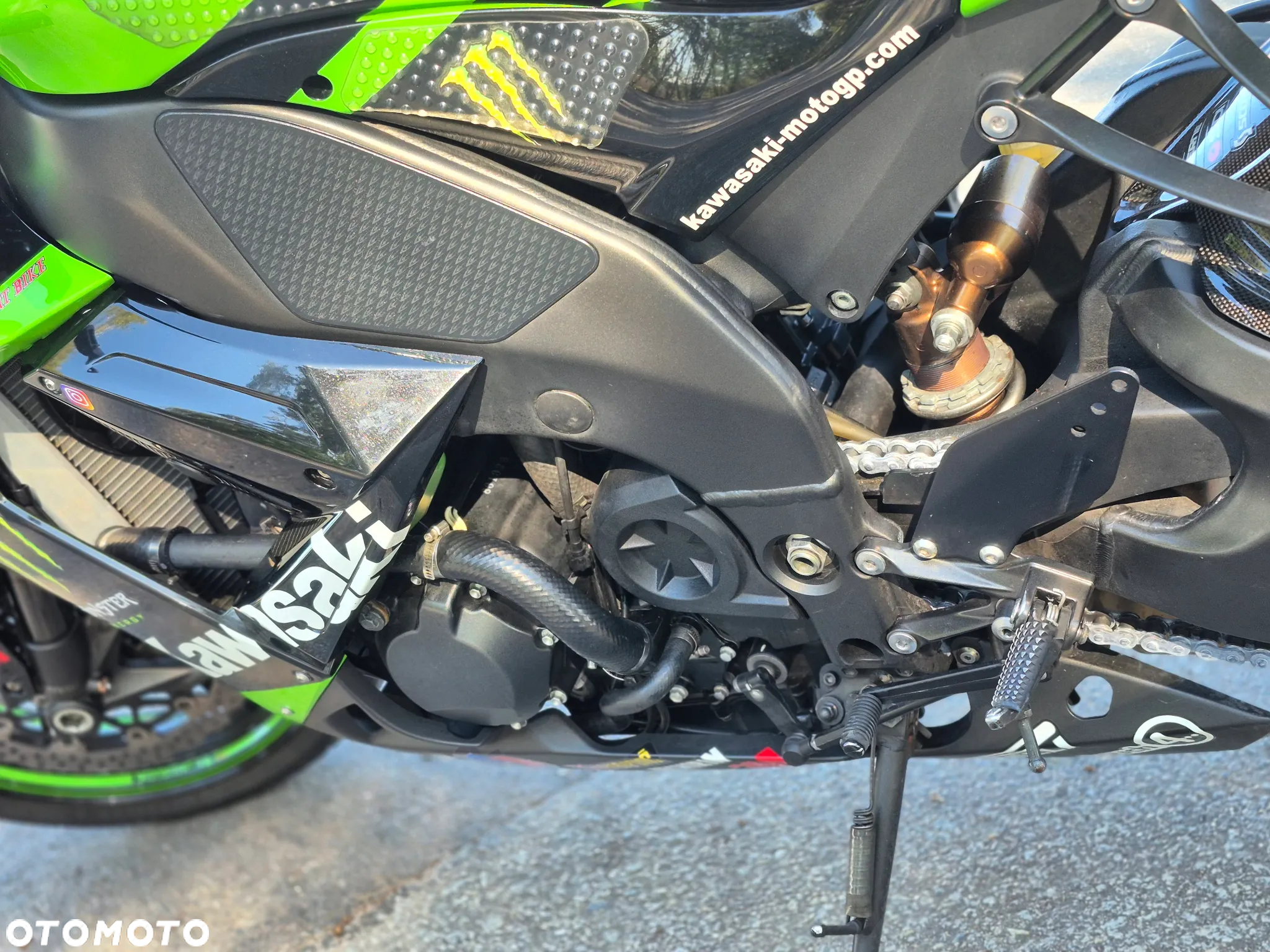 Kawasaki ZX - 16