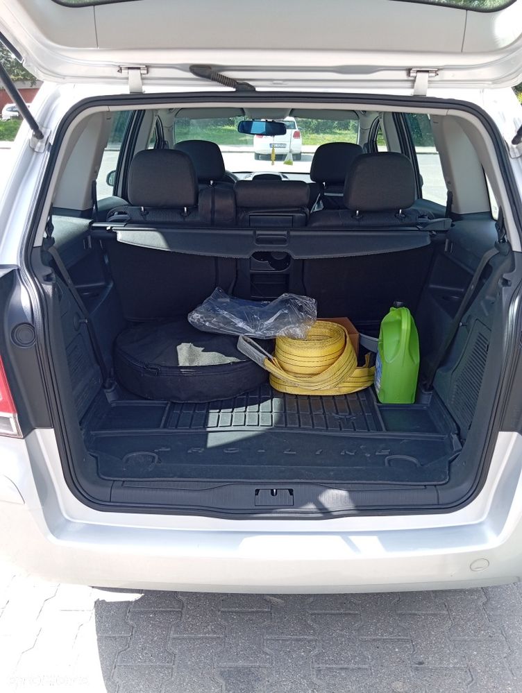 Opel Zafira - 8