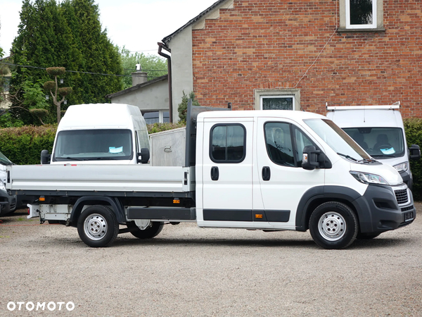 Peugeot Boxer 7-osobowy DOKA brygadówka + skrzynia ładunkowa