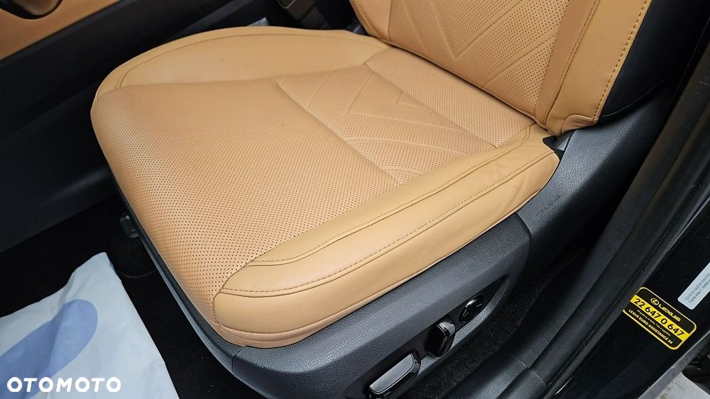Lexus NX 450h+ Omotenashi AWD - 12