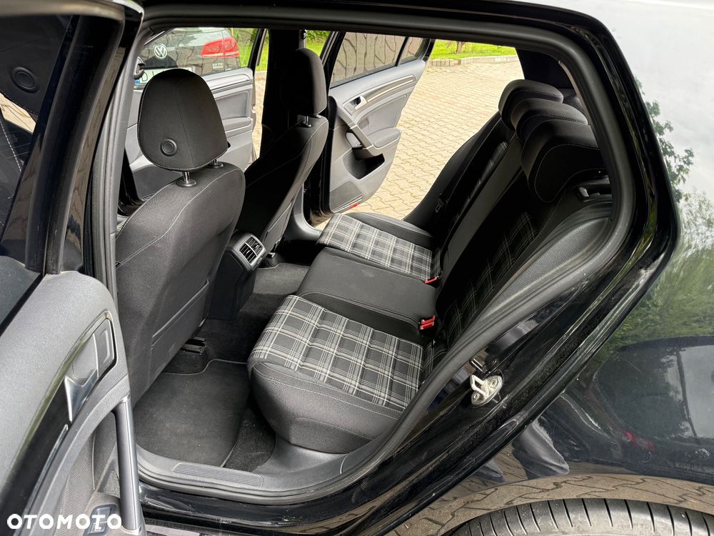 Volkswagen Golf GTD BlueMotion Technology - 16