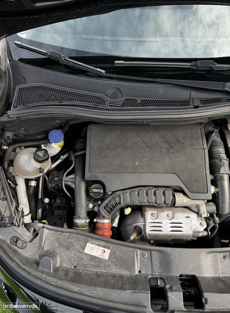 Peugeot 2008 - 9