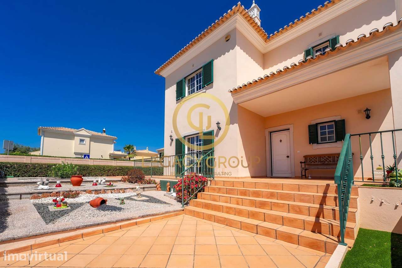 Moradia T3 com Piscina e Jardim em Alcantarilha - Grande imagem: 2/60