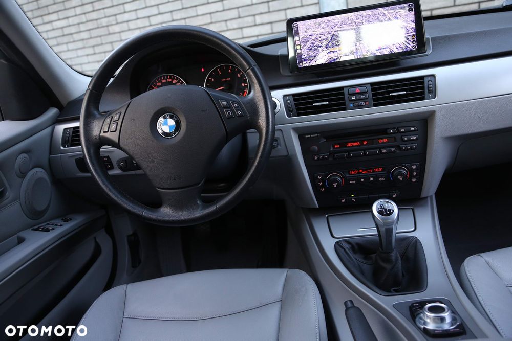 BMW Seria 3 - 21