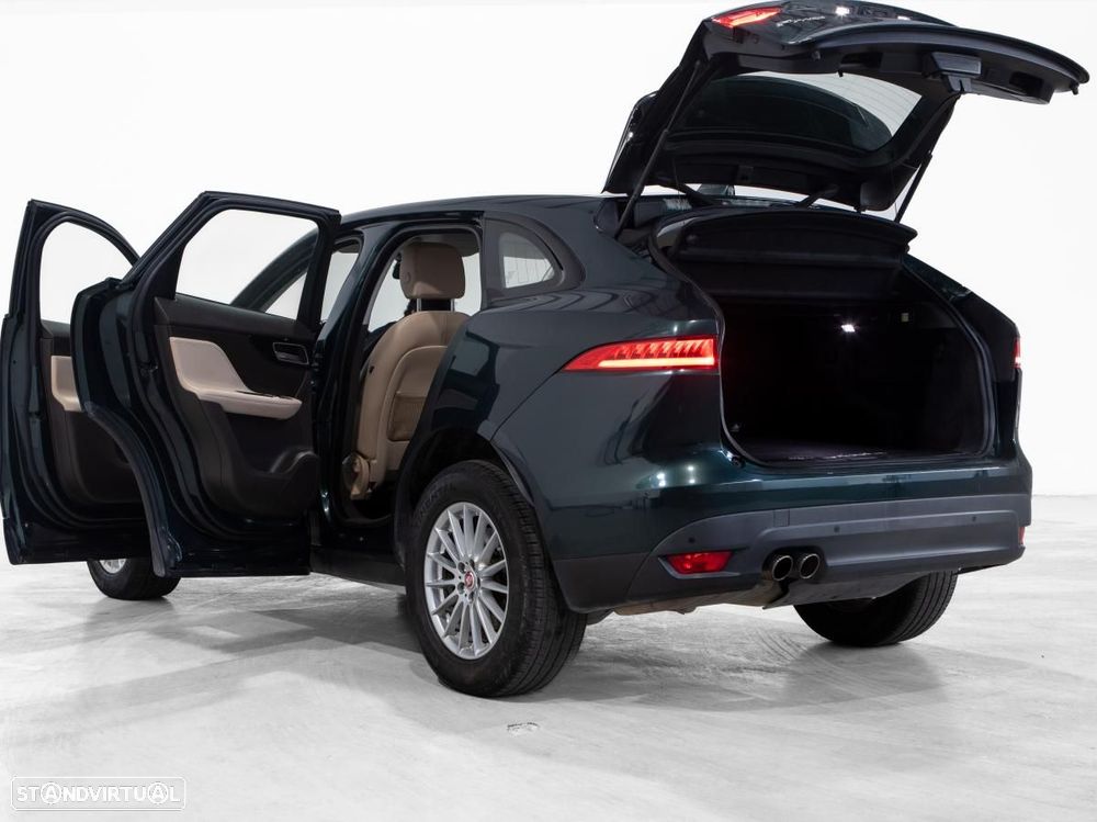 Jaguar F-Pace - 5