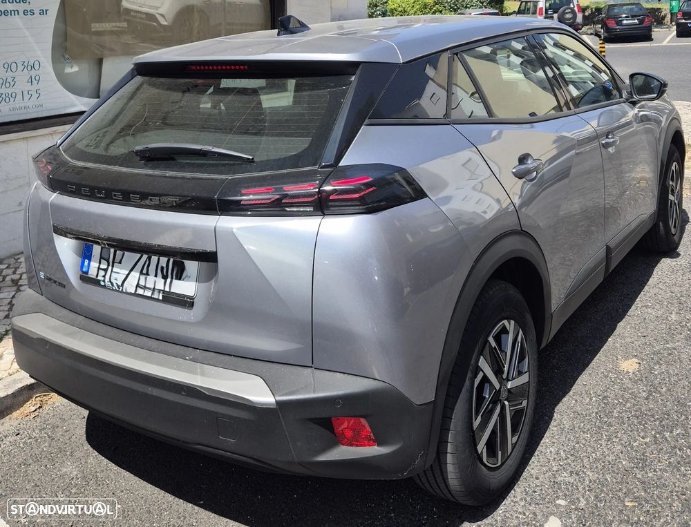 Peugeot e-2008 54 kWh Allure - 9