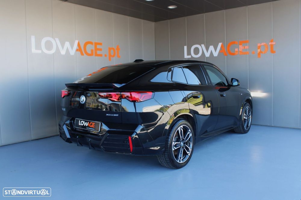 BMW iX2 xDrive30 Pack Desportivo M - 31