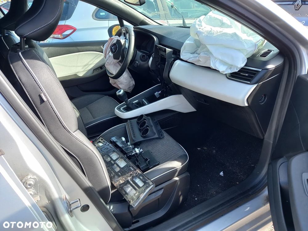 Renault Clio 1.0 TCe Techno - 4