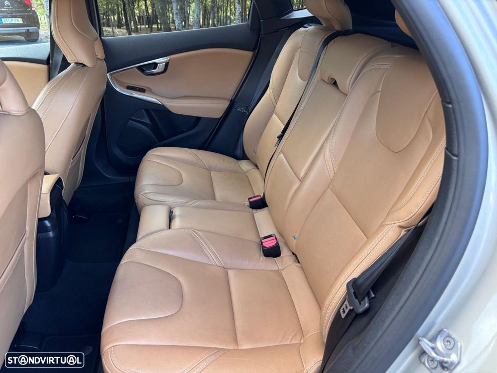 Volvo V40 Cross Country 2.0 D2 Pro - 15