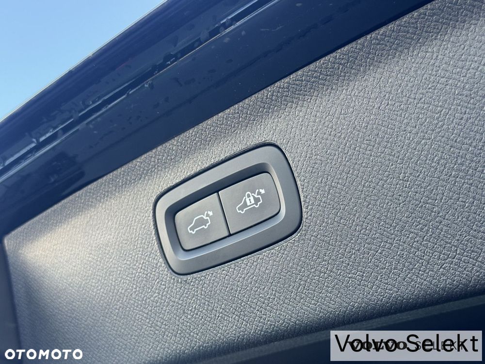 Volvo XC 90 - 33