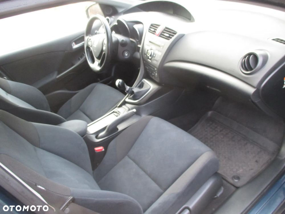 Honda Civic 1.4 i-VTEC Comfort - 25