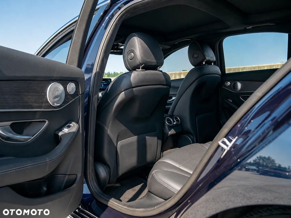 Mercedes-Benz Klasa C 300 9G-TRONIC Exclusive - 17