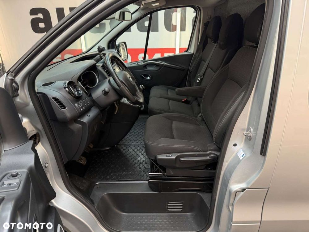 Opel VIVARO - 12