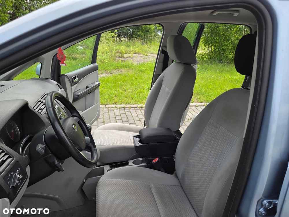 Ford Focus C-Max 1.6 TDCi Ambiente - 32