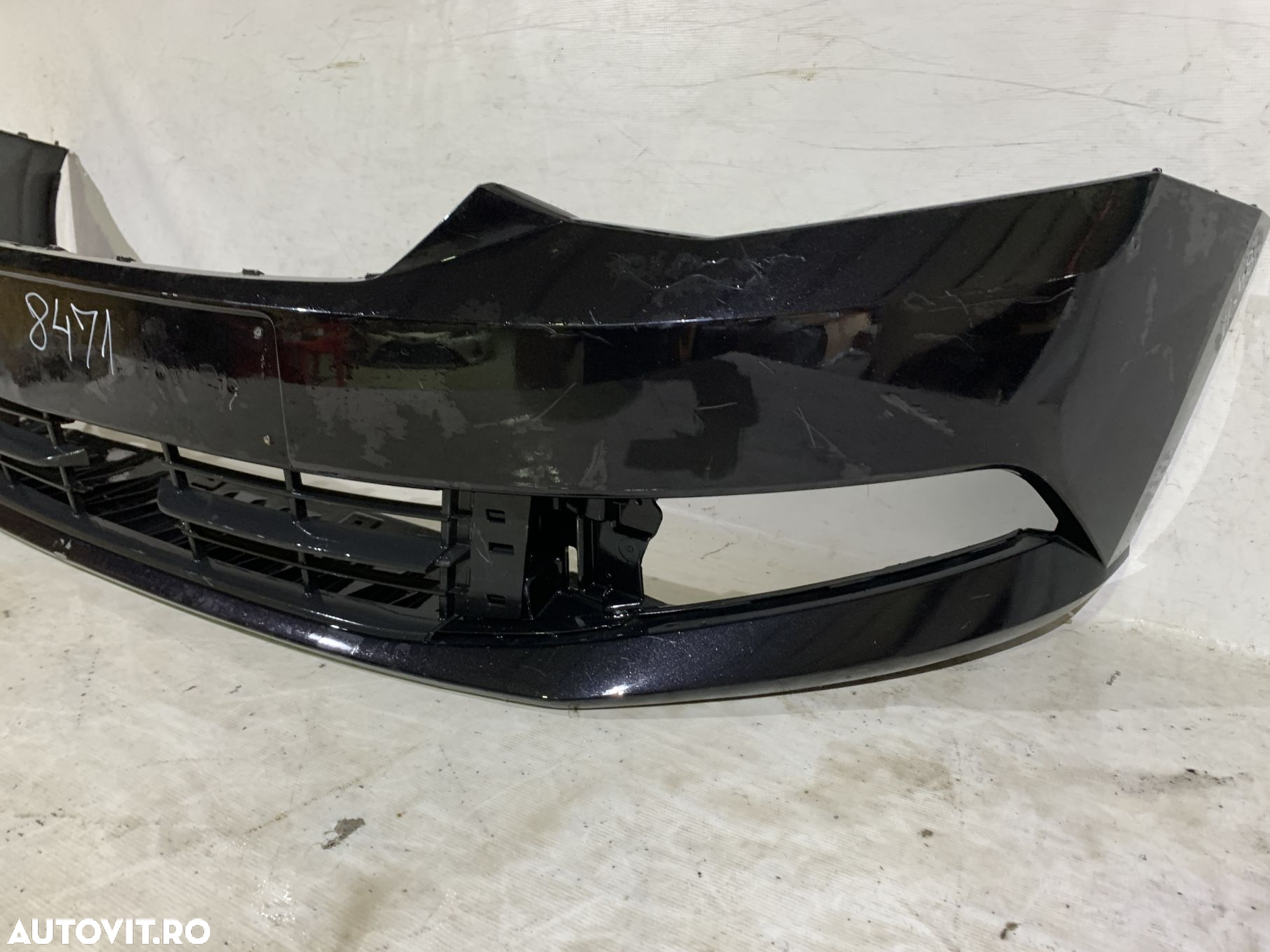Bara fata Skoda Fabia 3, 2014, 2015, 2016, 2017, 2018, cod origine OE 6V0807221. Include grila inferioara si scut. - 4
