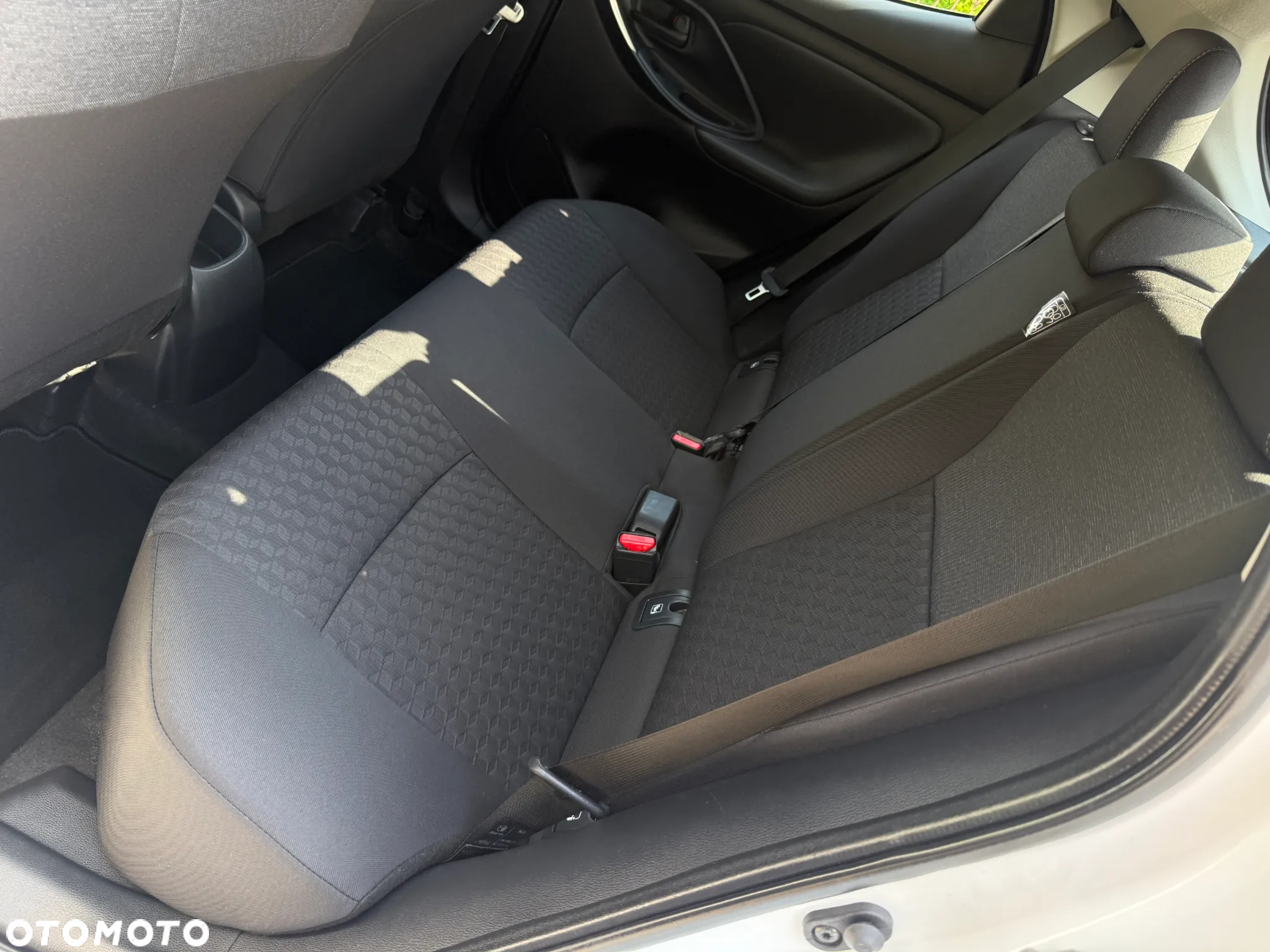 Toyota Yaris 1.5 Comfort - 36