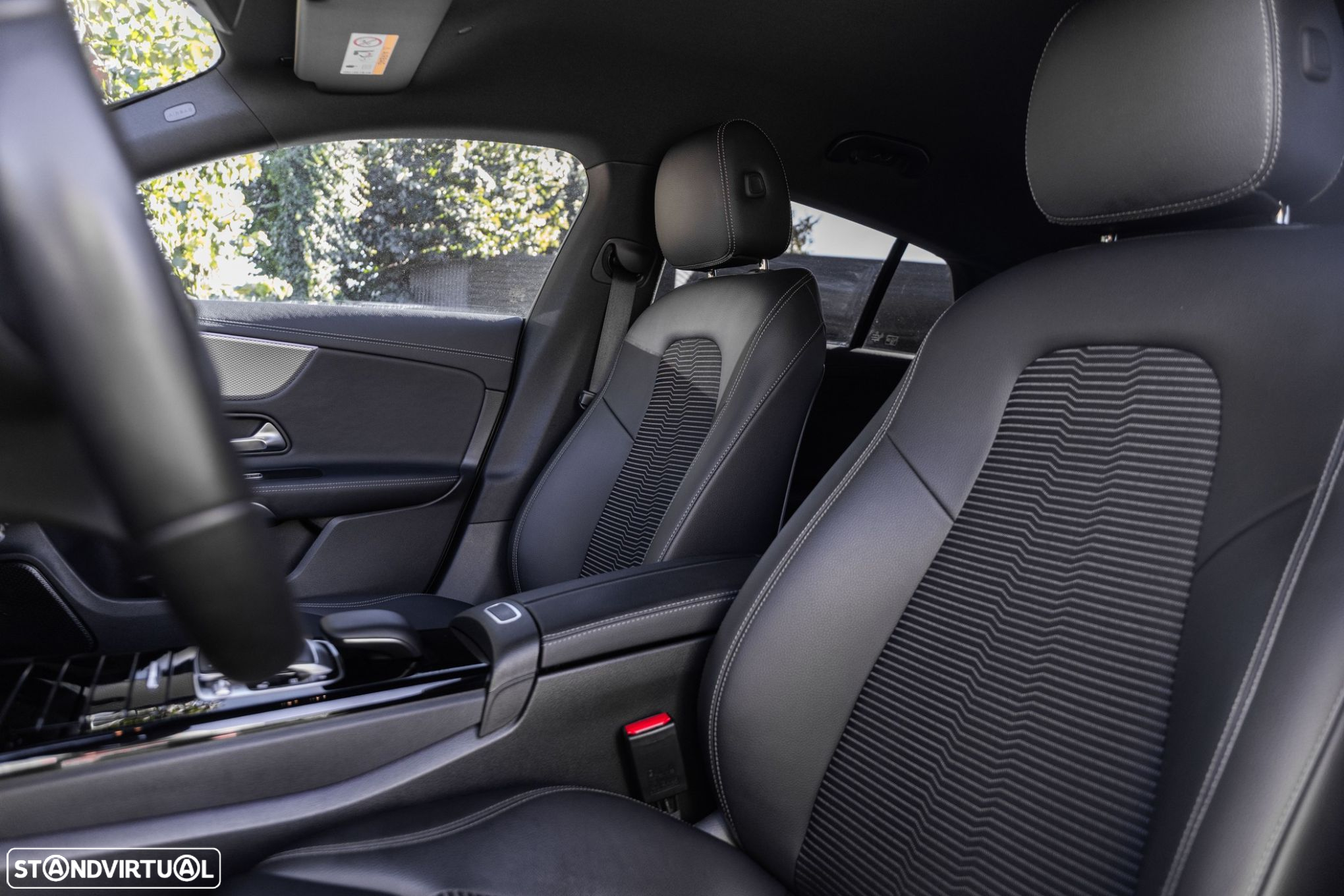 Mercedes-Benz CLA 200 - 51